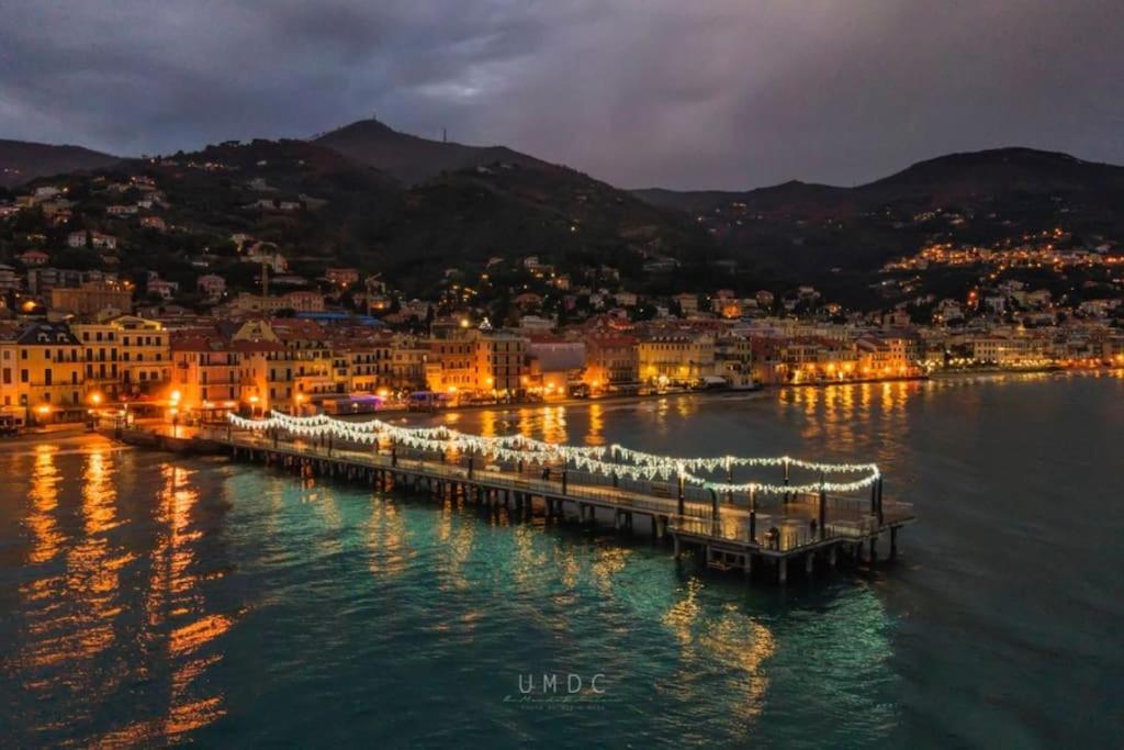 L'oasi Di Angelo A Pochi Passi Dal Mare, Solo Per Famiglie Alassio